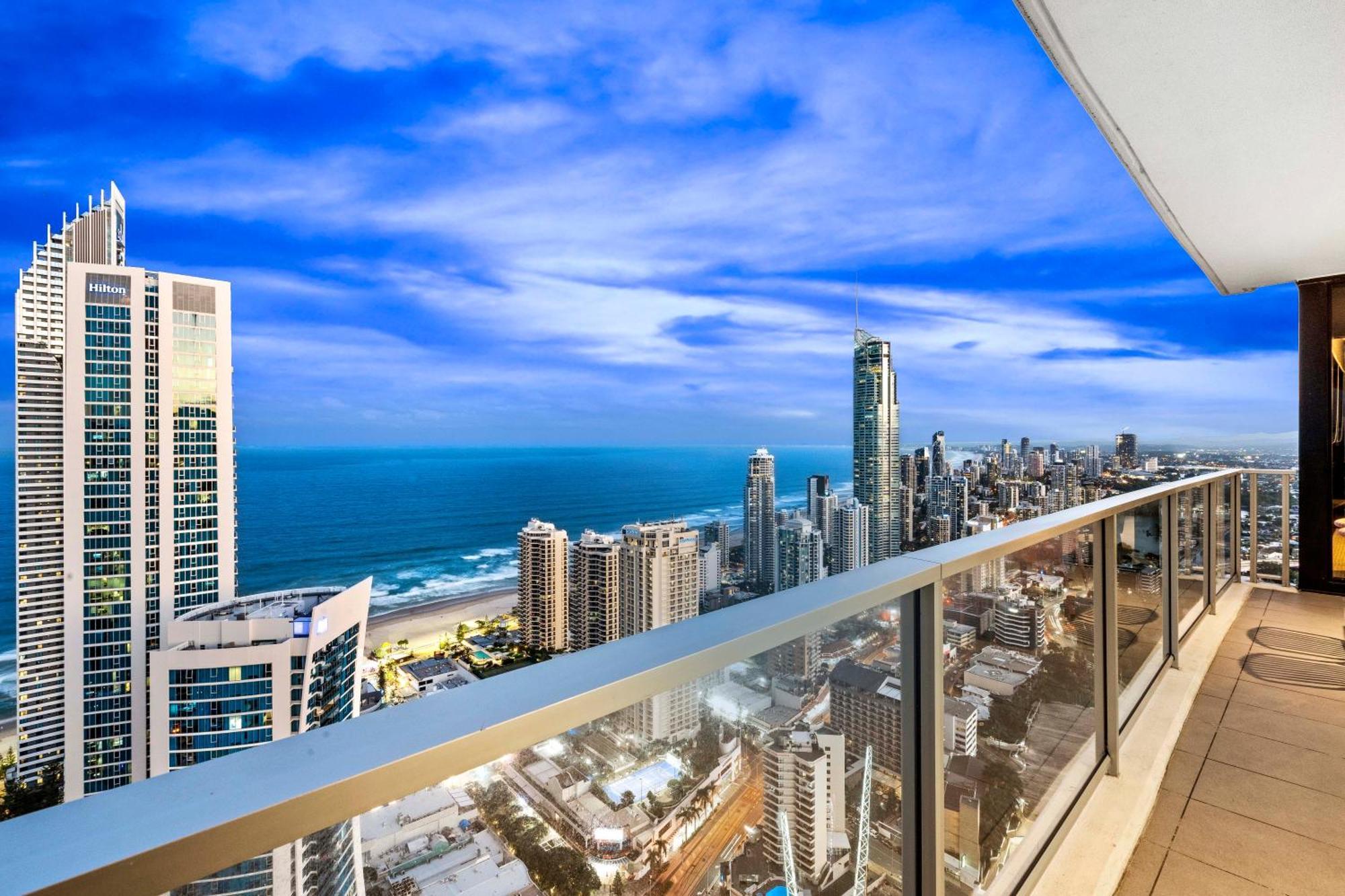 Ocean View Apartments With Balcony - Circle On Cavill - Central Location! - Self Contained & Privately Managed Gold Coast Ngoại thất bức ảnh