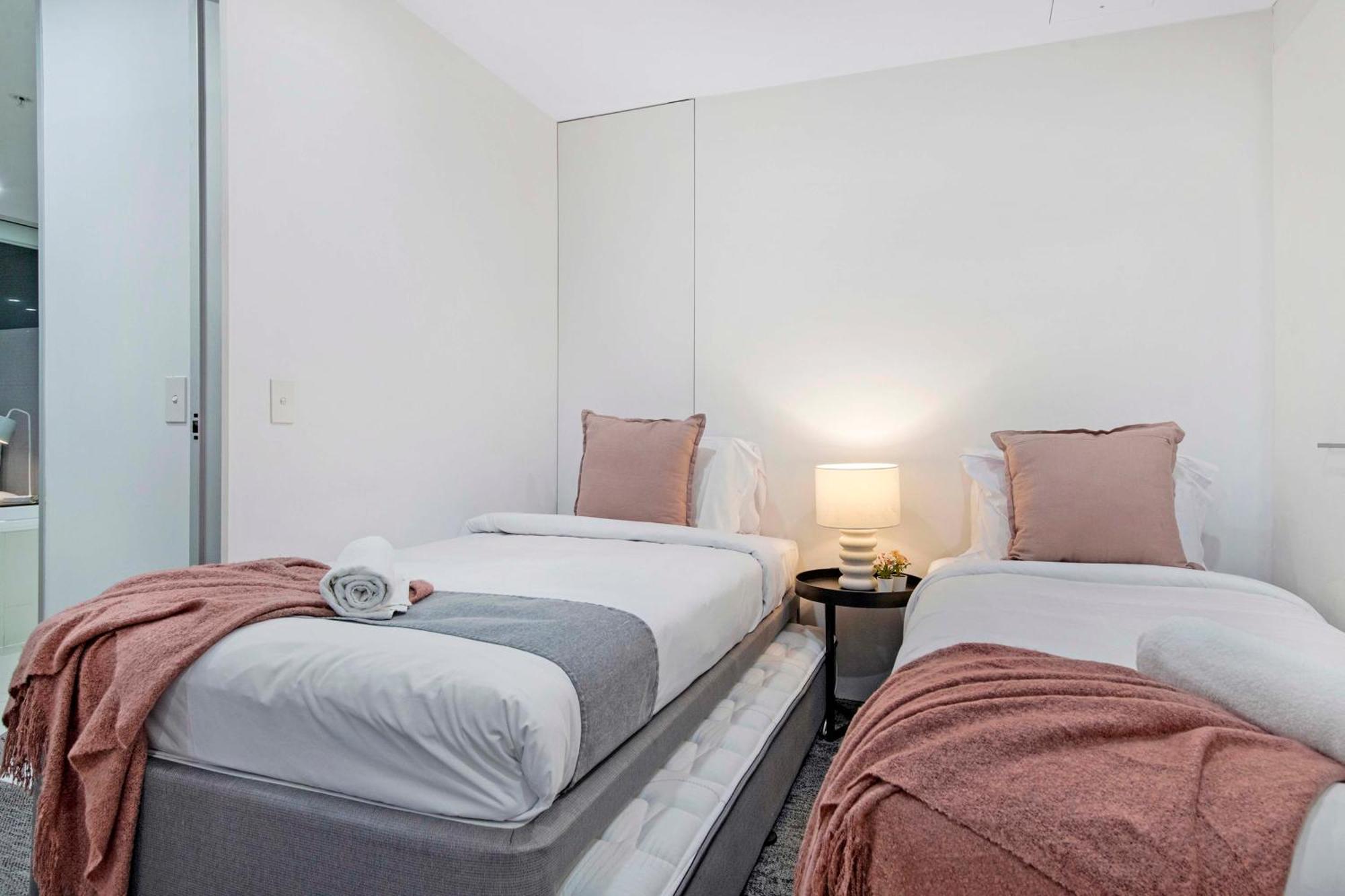 Ocean View Apartments With Balcony - Circle On Cavill - Central Location! - Self Contained & Privately Managed Gold Coast Ngoại thất bức ảnh
