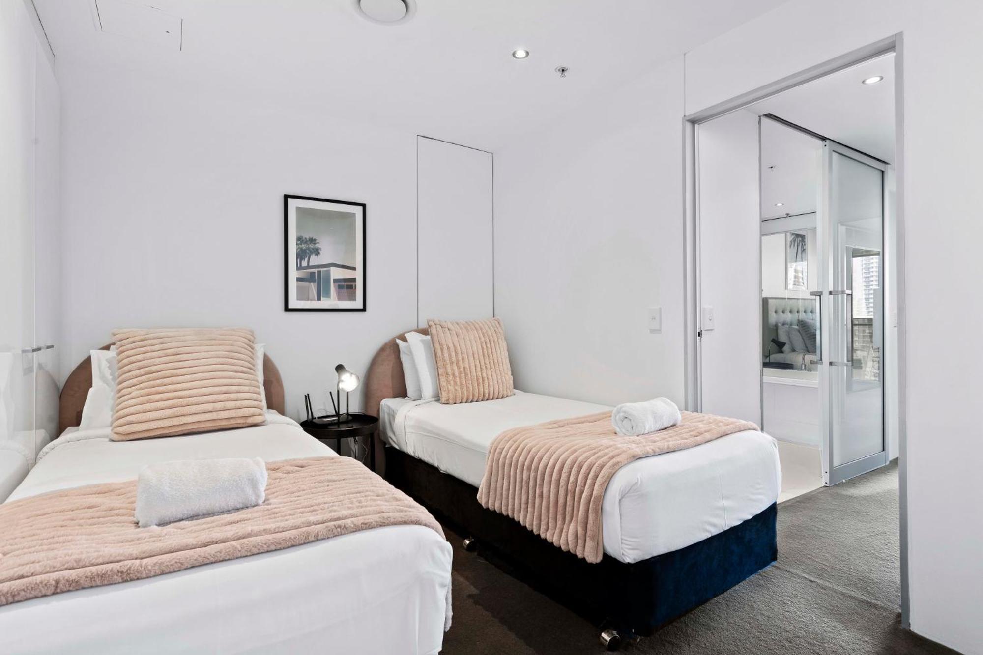 Ocean View Apartments With Balcony - Circle On Cavill - Central Location! - Self Contained & Privately Managed Gold Coast Ngoại thất bức ảnh